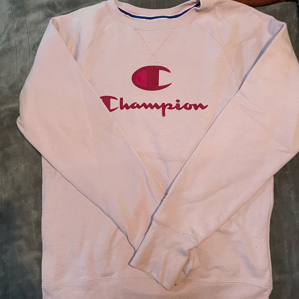 Champion pull over sweater